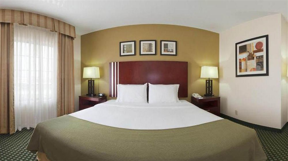 Holiday Inn Express & Suites Indianapolis - East By Ihg Exterior photo